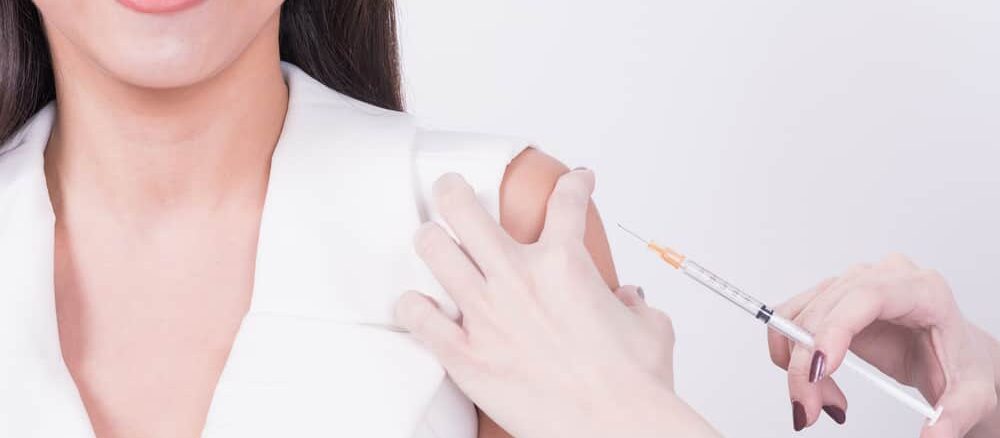 آیا واکسیناسیون HPV از سرطان دهانه رحم جلوگیری می‌کند؟